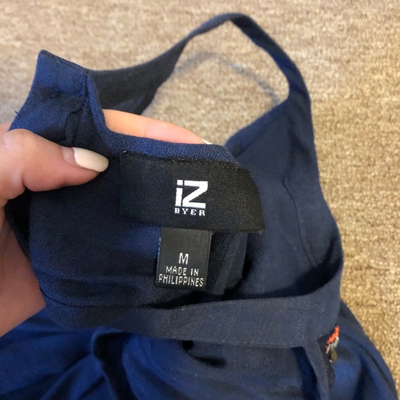 Top - Picture 2 of 3